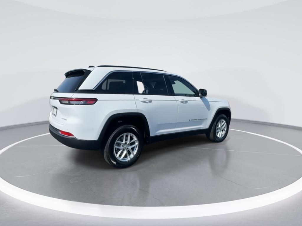 new 2025 Jeep Grand Cherokee car, priced at $40,489