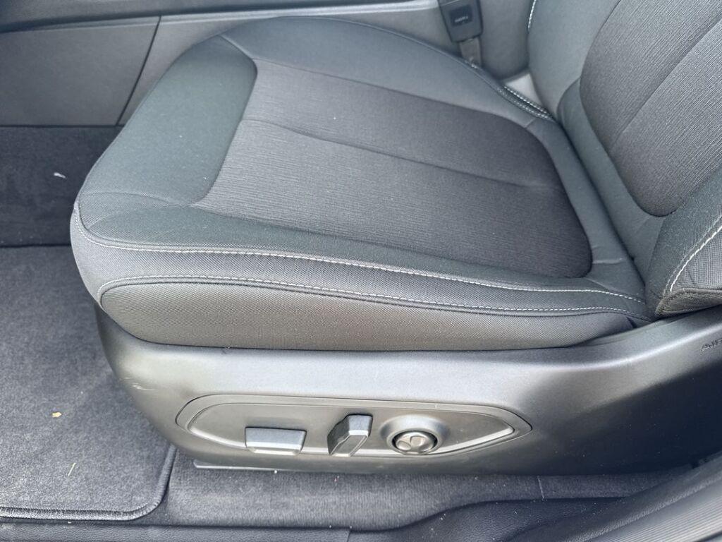 new 2025 Jeep Grand Cherokee car, priced at $40,489