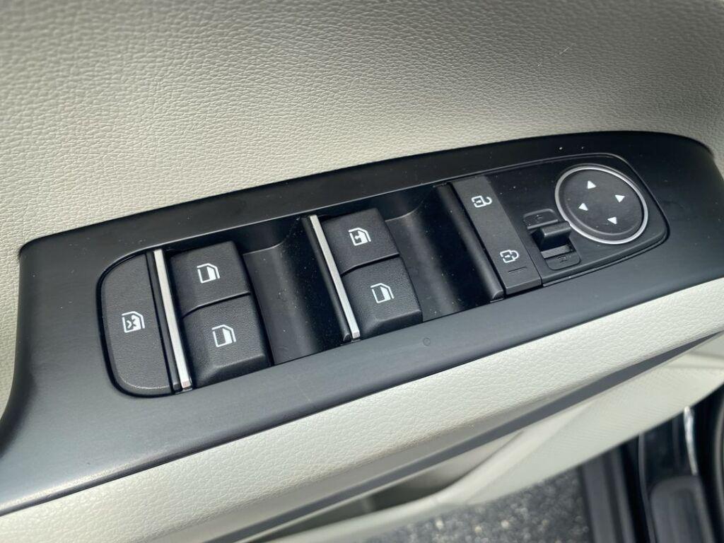 used 2023 Kia Soul car, priced at $17,494