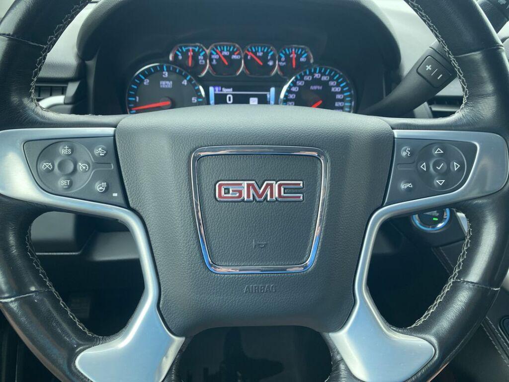 used 2020 GMC Yukon XL car, priced at $33,534