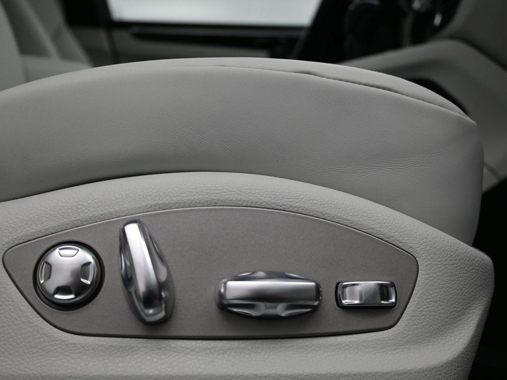 new 2025 Porsche Macan car, priced at $93,605