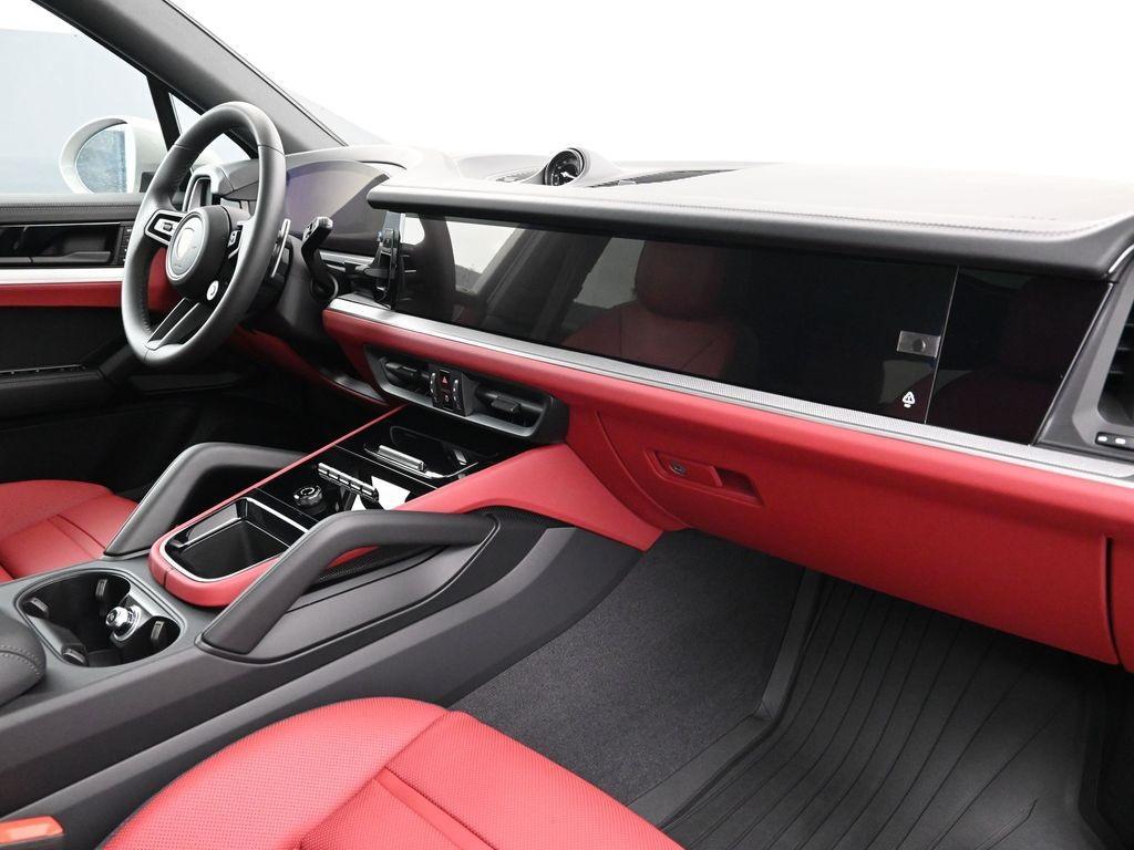 new 2025 Porsche Cayenne car, priced at $133,235