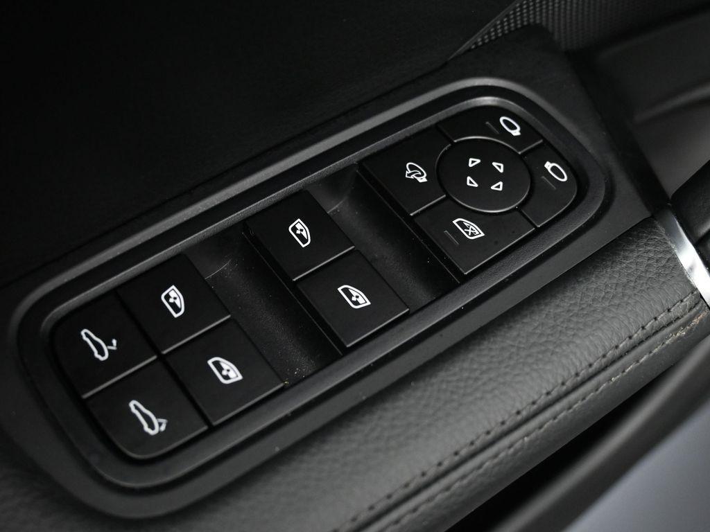 used 2023 Porsche Cayenne car, priced at $68,991