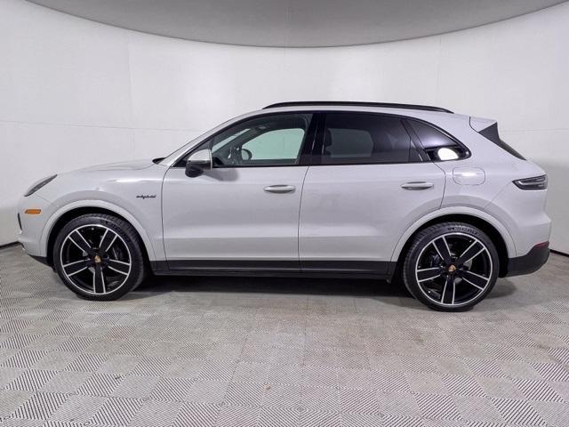 used 2022 Porsche Cayenne E-Hybrid car, priced at $74,991