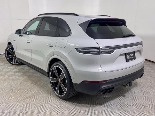 used 2022 Porsche Cayenne E-Hybrid car, priced at $74,991