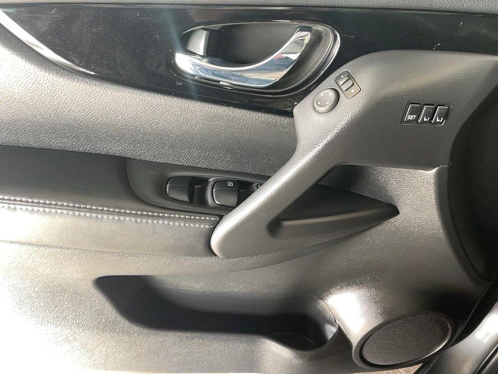 used 2022 Nissan Rogue Sport car, priced at $23,921