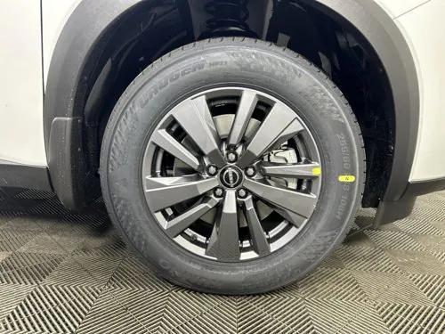 new 2025 Nissan Pathfinder car, priced at $44,870