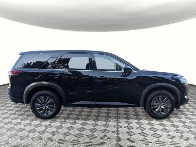 new 2025 Nissan Pathfinder car, priced at $44,375