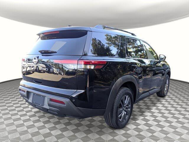 new 2025 Nissan Pathfinder car, priced at $44,375