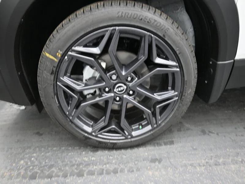 new 2026 Nissan Kicks car, priced at $33,450