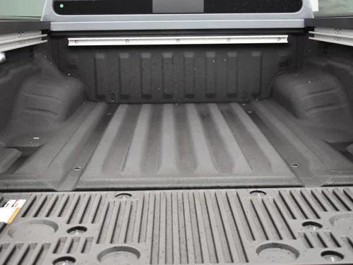 new 2025 Nissan Frontier car, priced at $50,620