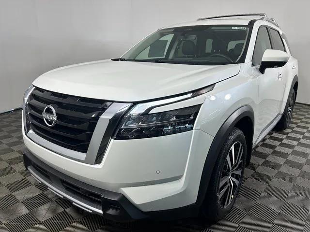 new 2025 Nissan Pathfinder car, priced at $51,205