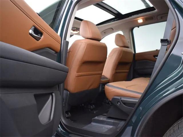 new 2025 Nissan Pathfinder car, priced at $51,205