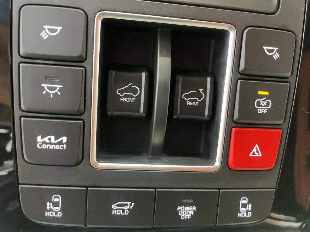 used 2026 Kia Carnival car, priced at $52,951