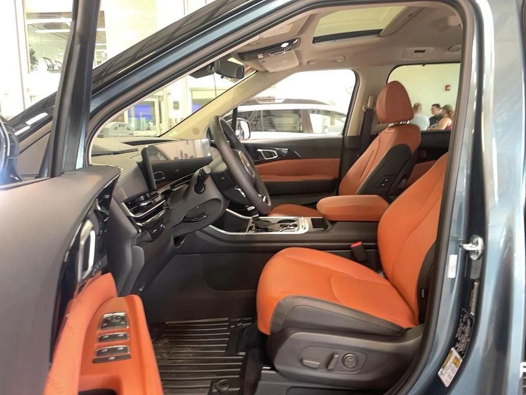 used 2026 Kia Carnival car, priced at $52,951