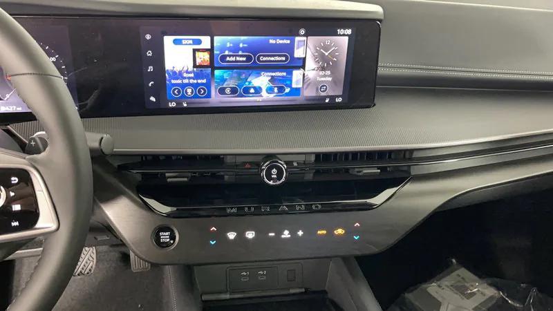 new 2025 Nissan Murano car, priced at $43,895