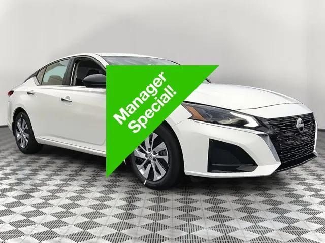 new 2025 Nissan Altima car, priced at $27,750