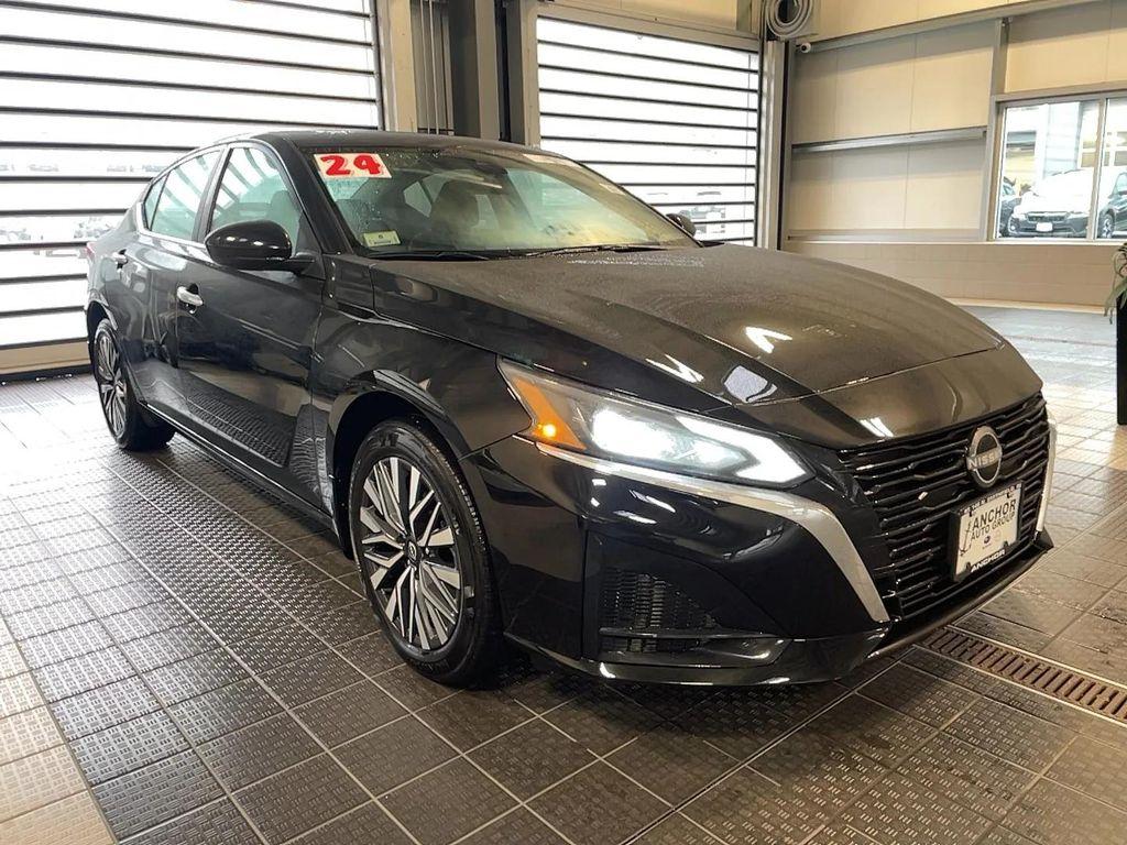 used 2024 Nissan Altima car, priced at $26,969