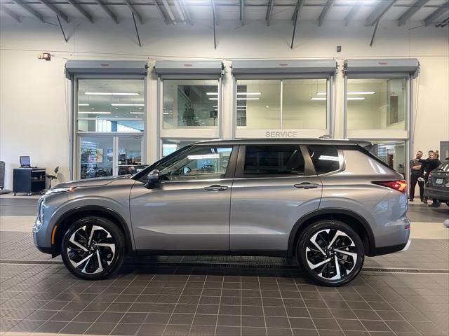 used 2024 Mitsubishi Outlander car, priced at $32,921