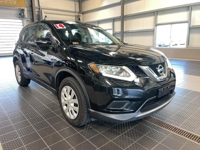used 2014 Nissan Rogue car, priced at $11,921