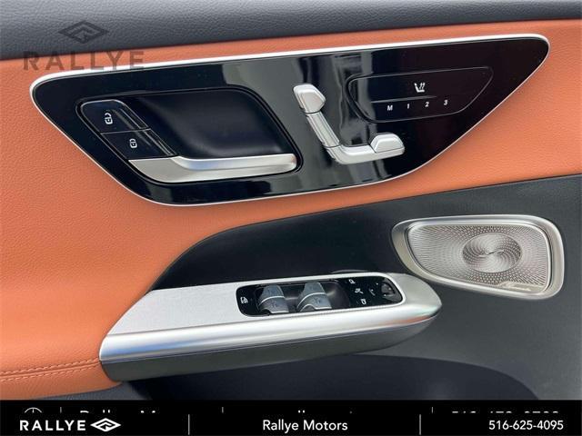 new 2025 Mercedes-Benz GLC 300 car, priced at $56,885