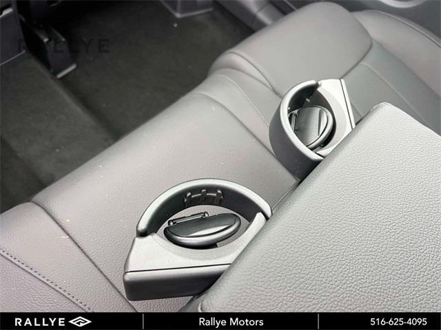 new 2026 Mercedes-Benz GLB 250 car, priced at $52,415