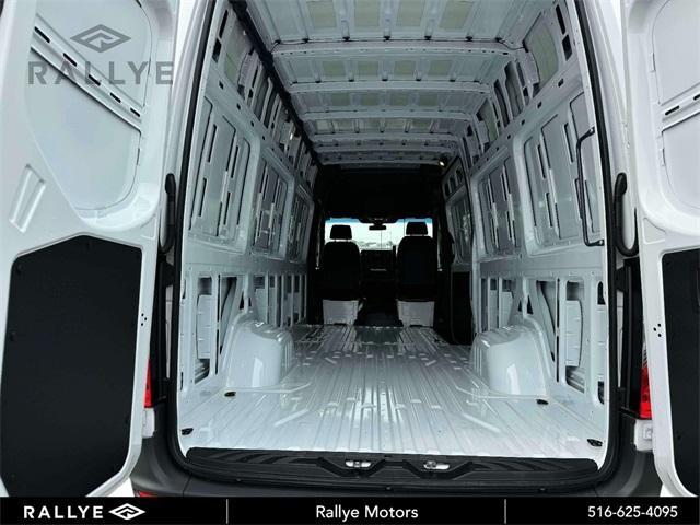 new 2025 Mercedes-Benz Sprinter 3500 car, priced at $67,081