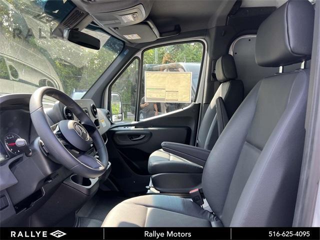 new 2025 Mercedes-Benz Sprinter 2500 car, priced at $55,372