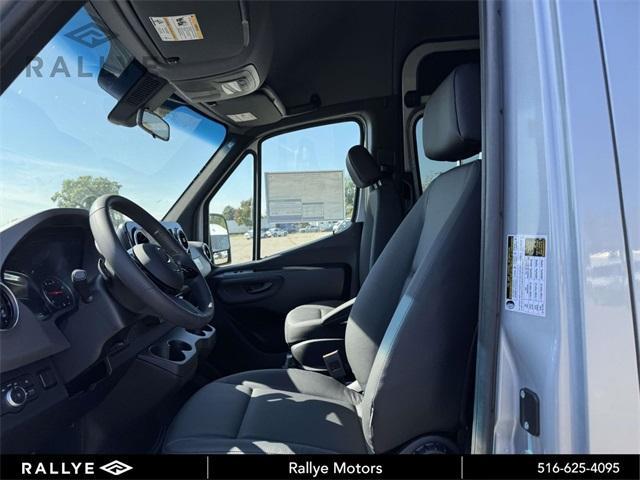 new 2026 Mercedes-Benz Sprinter 2500 car, priced at $68,064