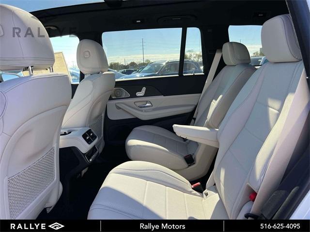 new 2025 Mercedes-Benz GLS 450 car, priced at $97,430