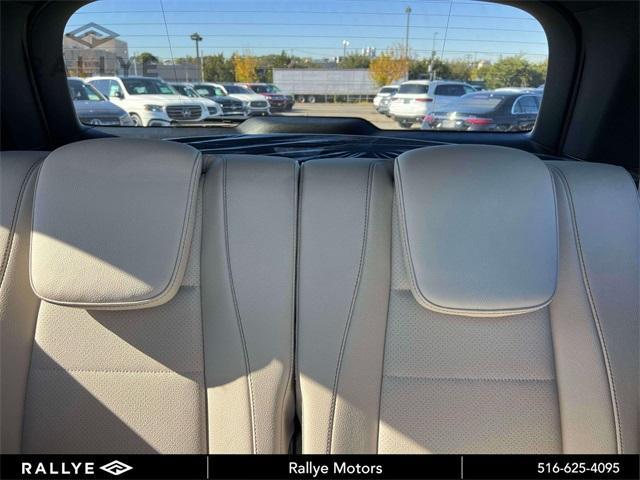 new 2025 Mercedes-Benz GLS 450 car, priced at $97,430