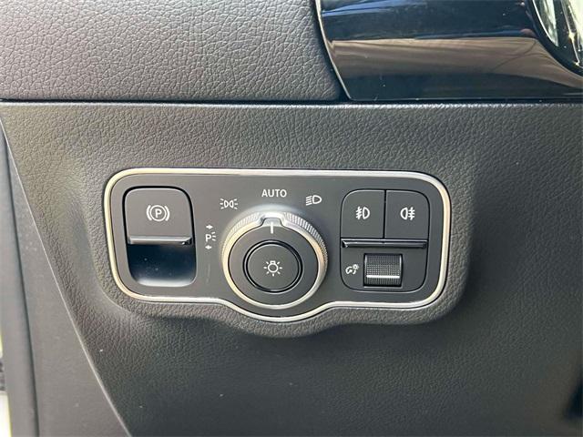 used 2022 Mercedes-Benz GLA 250 car, priced at $30,543