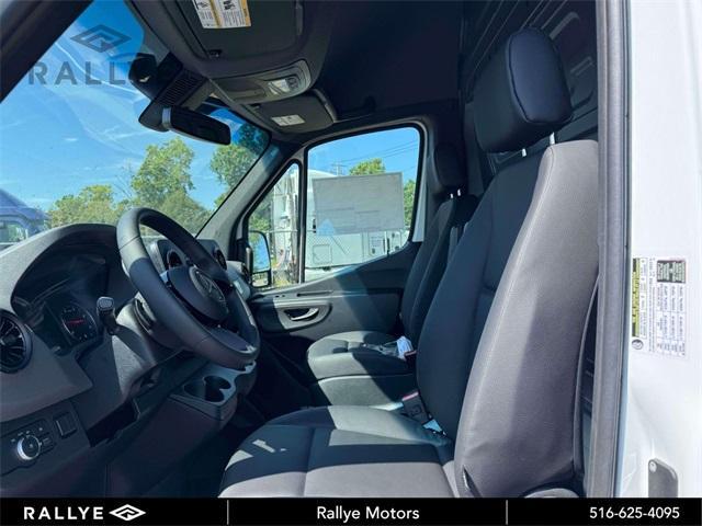 new 2025 Mercedes-Benz Sprinter 2500 car, priced at $65,689