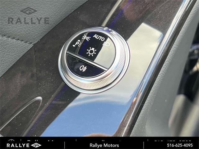 new 2025 Mercedes-Benz S-Class car, priced at $137,035