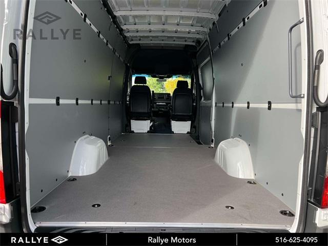 new 2025 Mercedes-Benz Sprinter 2500 car, priced at $61,578