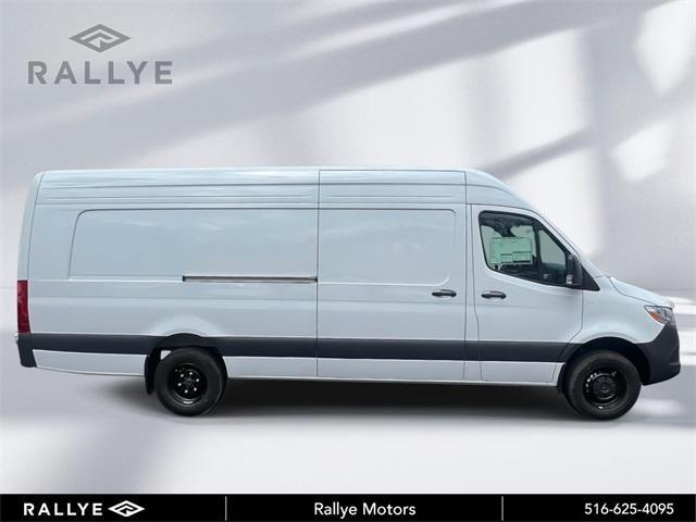 new 2025 Mercedes-Benz Sprinter 3500 car, priced at $70,188