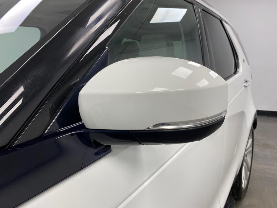 used 2017 Land Rover Discovery car, priced at $20,897