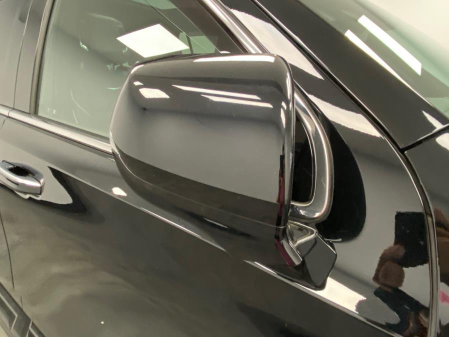 used 2022 Cadillac Escalade ESV car, priced at $58,991