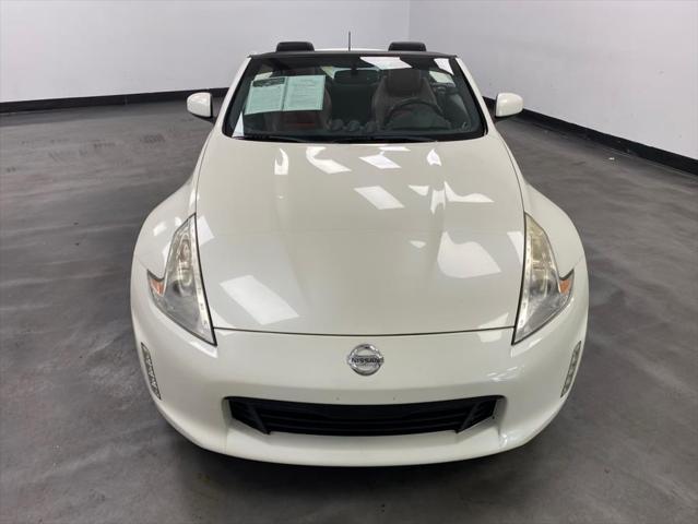 used 2014 Nissan 370Z car, priced at $19,879