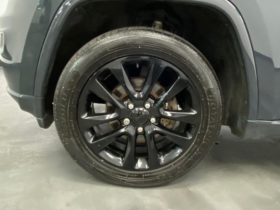 used 2017 Jeep Grand Cherokee car, priced at $14,897