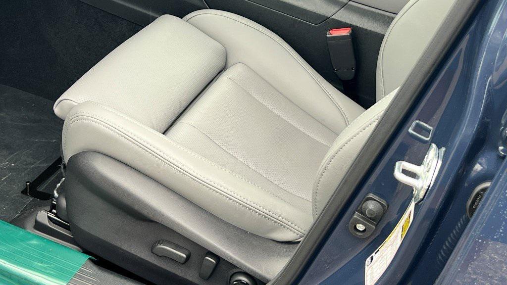 new 2025 Subaru Legacy car, priced at $35,538