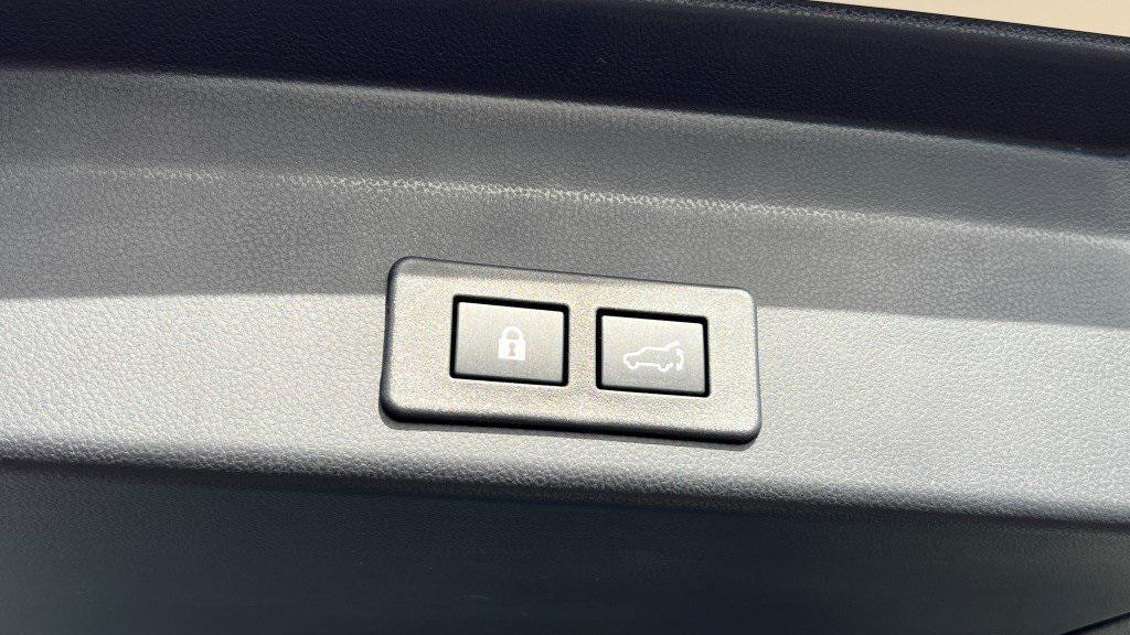 new 2025 Subaru Ascent car, priced at $43,695