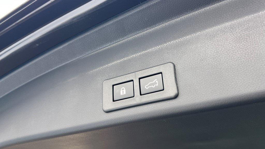 new 2025 Subaru Ascent car, priced at $48,621