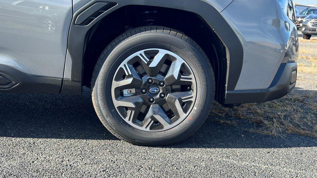 new 2025 Subaru Forester car, priced at $33,001
