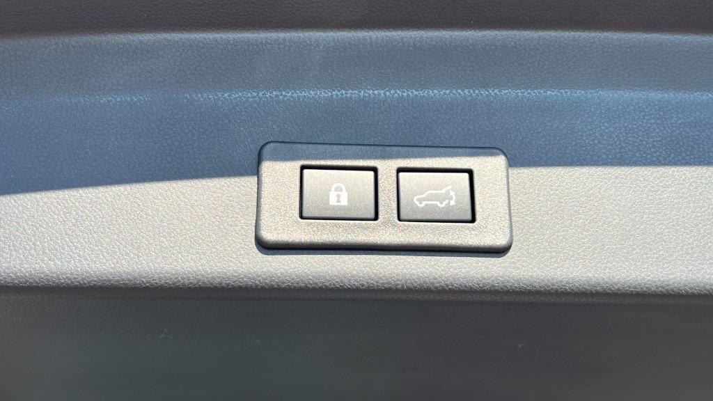 new 2025 Subaru Ascent car, priced at $50,199