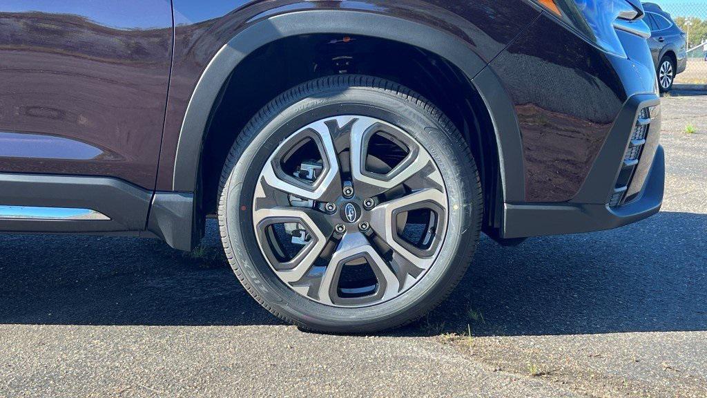 new 2025 Subaru Ascent car, priced at $50,199