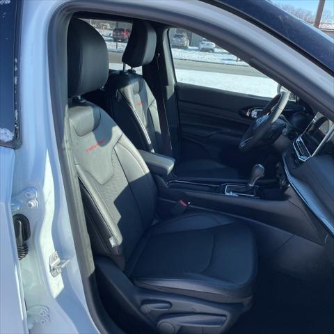 used 2025 Jeep Compass car, priced at $27,900