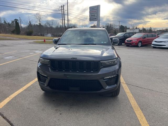 used 2024 Jeep Grand Cherokee car, priced at $41,900