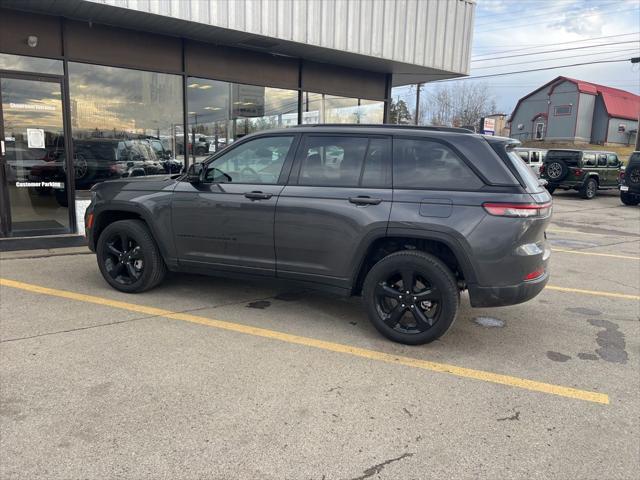 used 2024 Jeep Grand Cherokee car, priced at $41,900