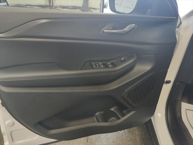 new 2025 Jeep Grand Cherokee car, priced at $41,075